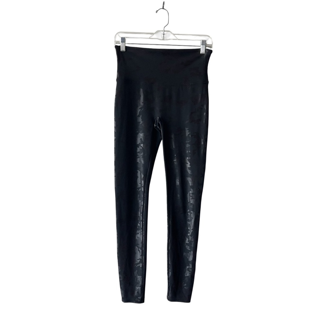 Spanx Camo Shiny & Matte Black Leggings Large